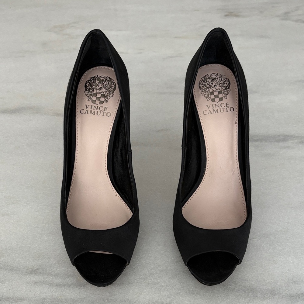 Vince Camuto Elegant Black Peep-Toe Heels